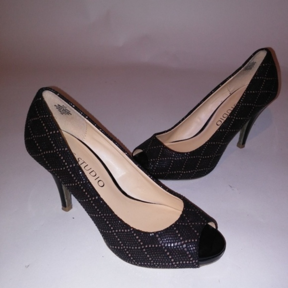 Jones Studio‎ Pumps